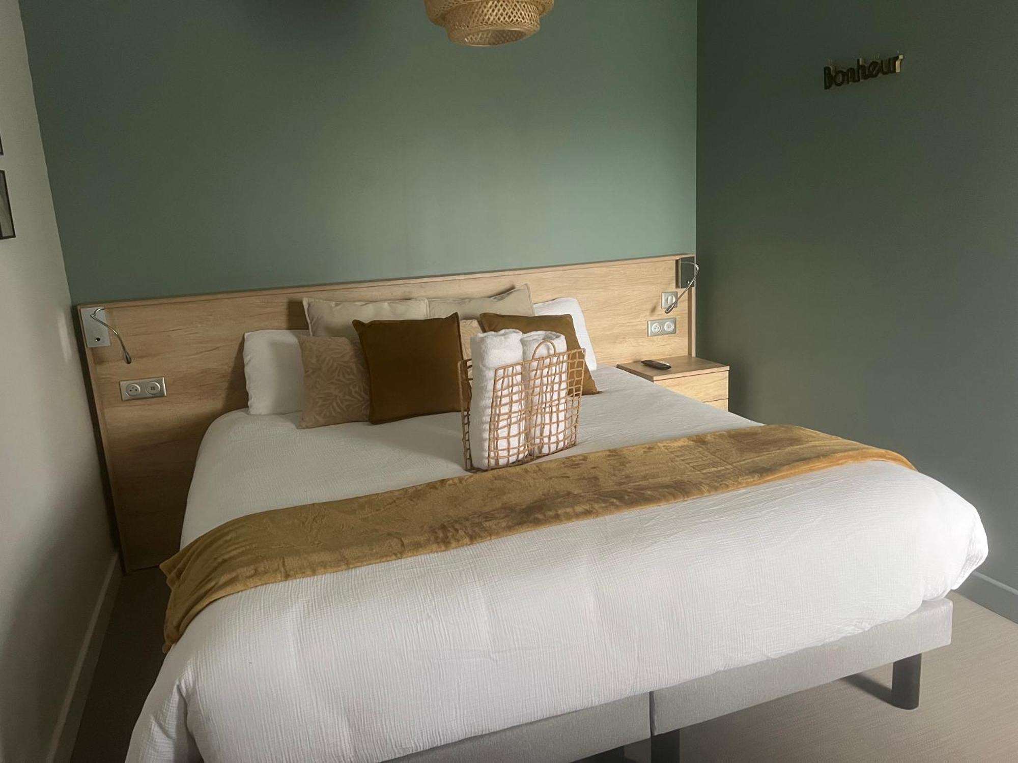 Chambre Privatisee L'Ermitage Vue Sur La Mayenne Château-Gontier Eksteriør bilde